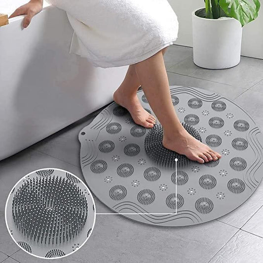 (Buy 1 Get 1 Free) Round Shape Non-Slip Bath Mat (36 CMS Diameter)